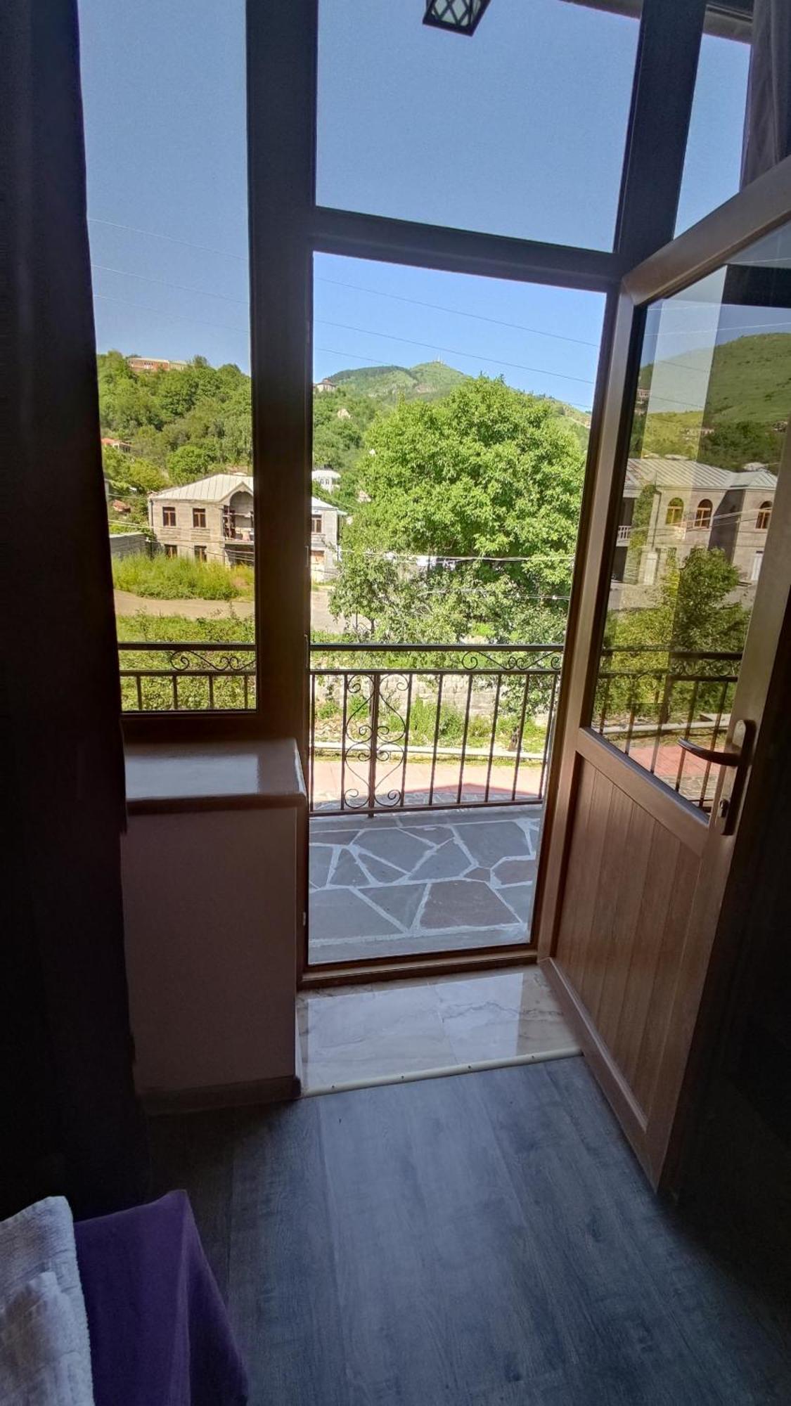 Hotel Mthnadzor à Goris Extérieur photo